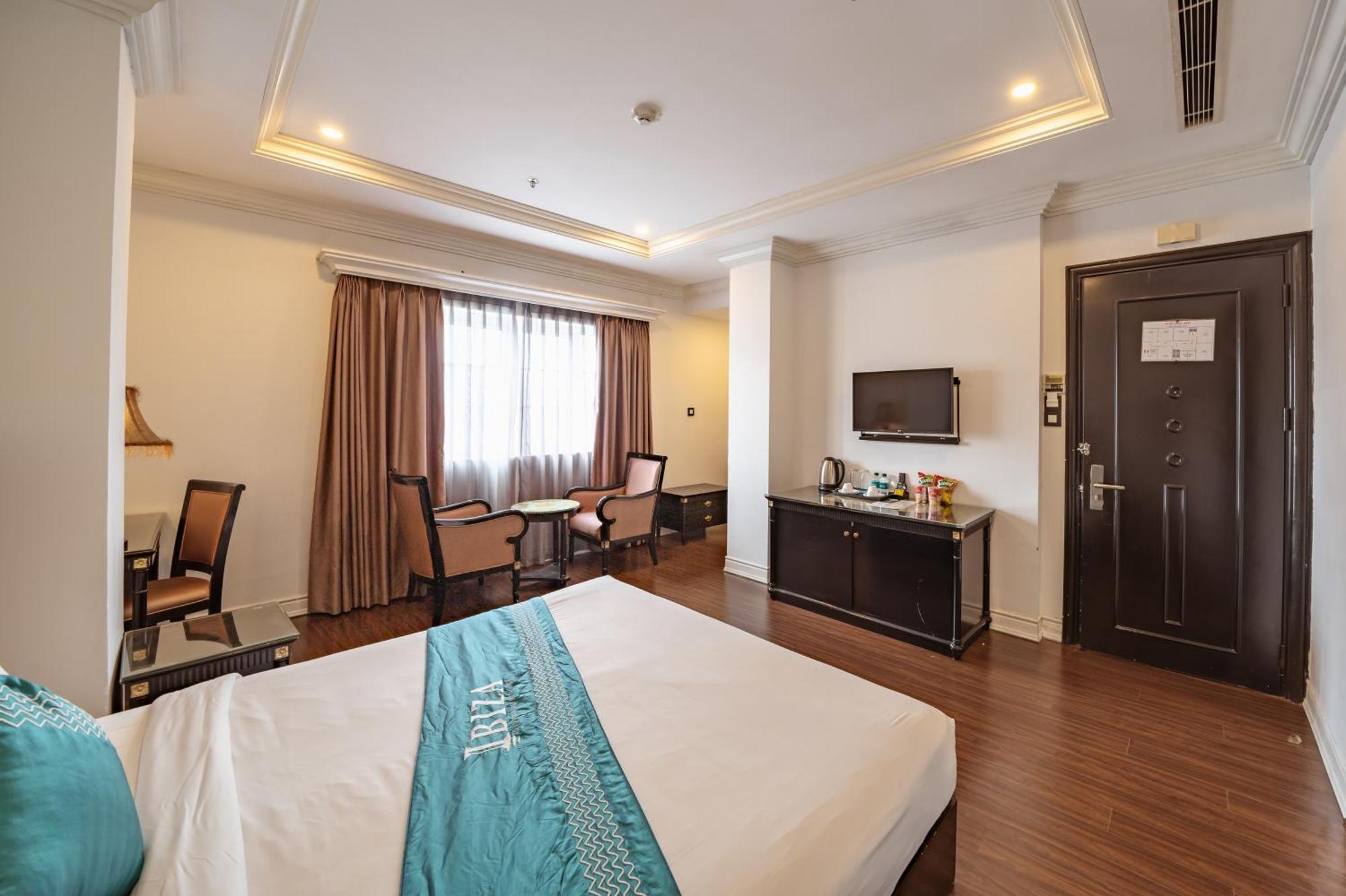 Hotel Ibiza Riverfront Powered By Aston 4*